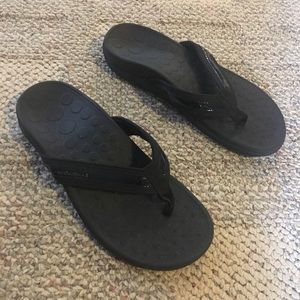 Women’s black Sandals
